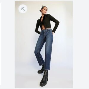 NWT Daily Blue‎ by Adriano
Goldschmied Nidra Slim Barrel Jean  $300